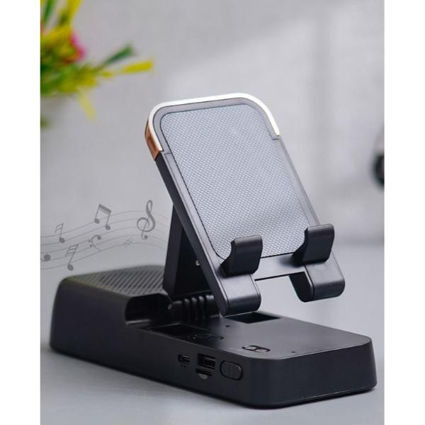 Mobile stand with speaker