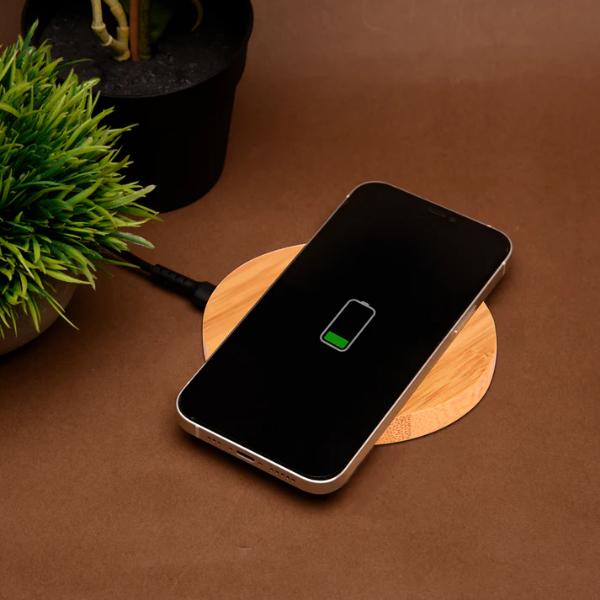 Olive 15W Round Wireless Bamboo Charger