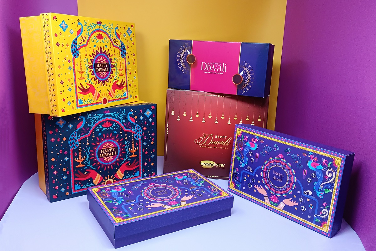 Colourful modern personalised diwali gift of chocolates at Rs 699.00 |  Hastsal | New Delhi| ID: 2852529057162