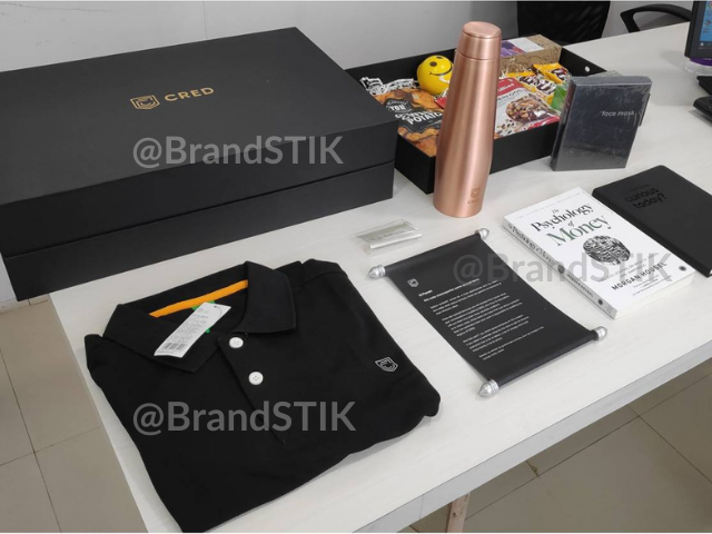 Why Personalised Corporate Gifts Are a Great Way to Showcase Your Brand